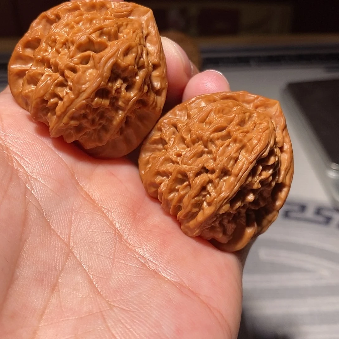 文玩核桃把件007三角白36尺