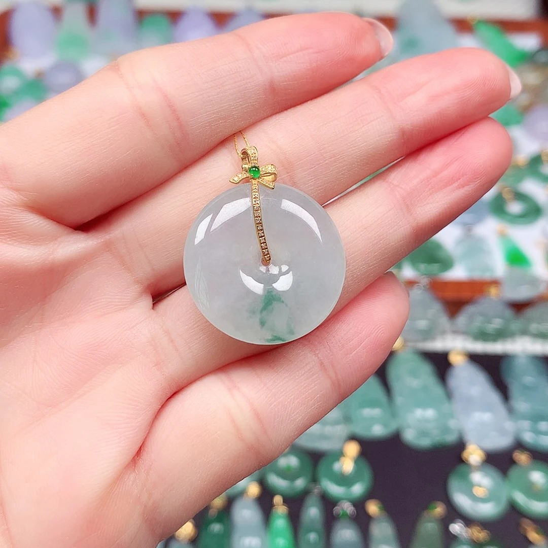 翡翠颈饰18K金镶嵌天然翡翠A货