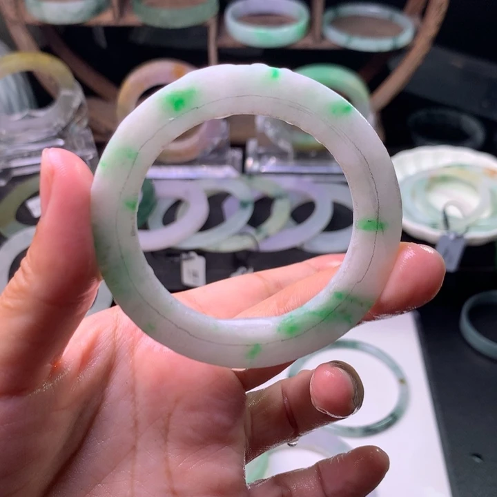 定制翡翠未镶嵌翡翠