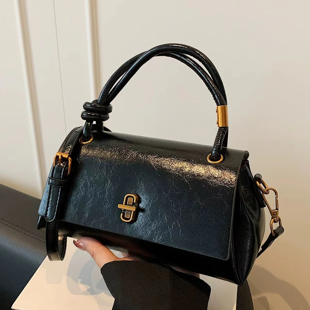 2025秋冬上新波士顿百搭轻奢单肩斜跨手提质感女士小众网红包包