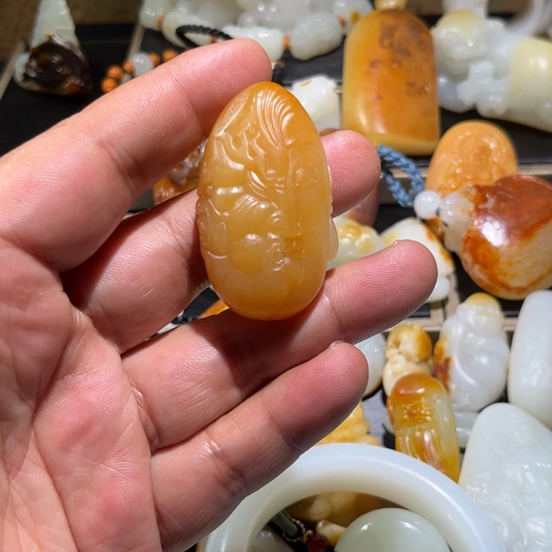 三***阳和田玉未镶嵌颈饰