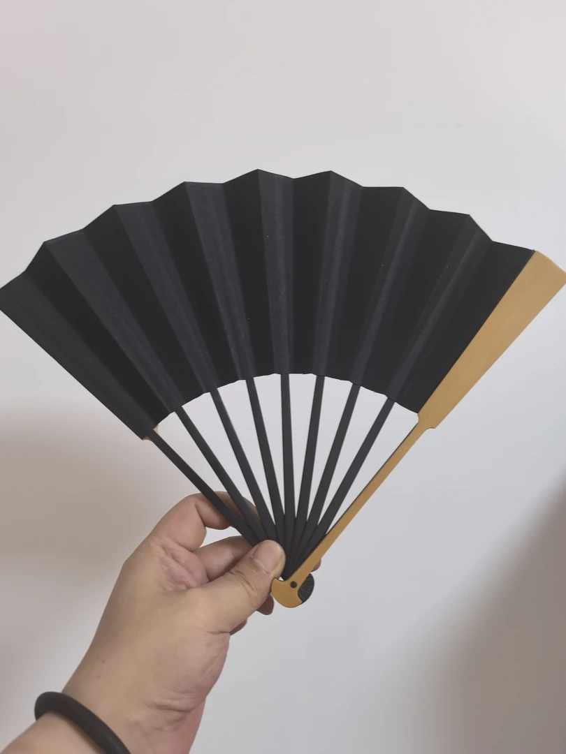 苏艺雅集工作室款铲子折扇