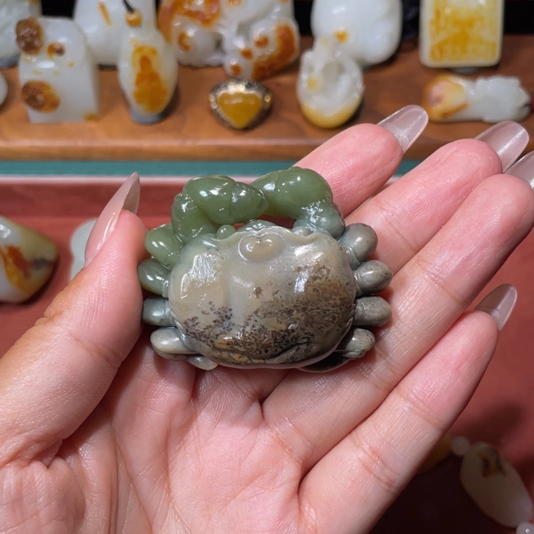 颈饰未镶嵌和田玉（糖玉）