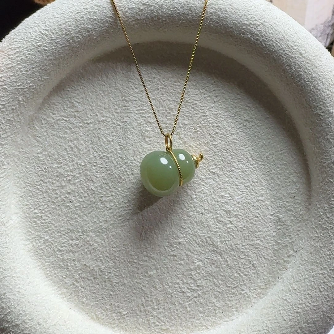 改***仙和田玉18K金镶嵌吊坠(赠链)葫芦