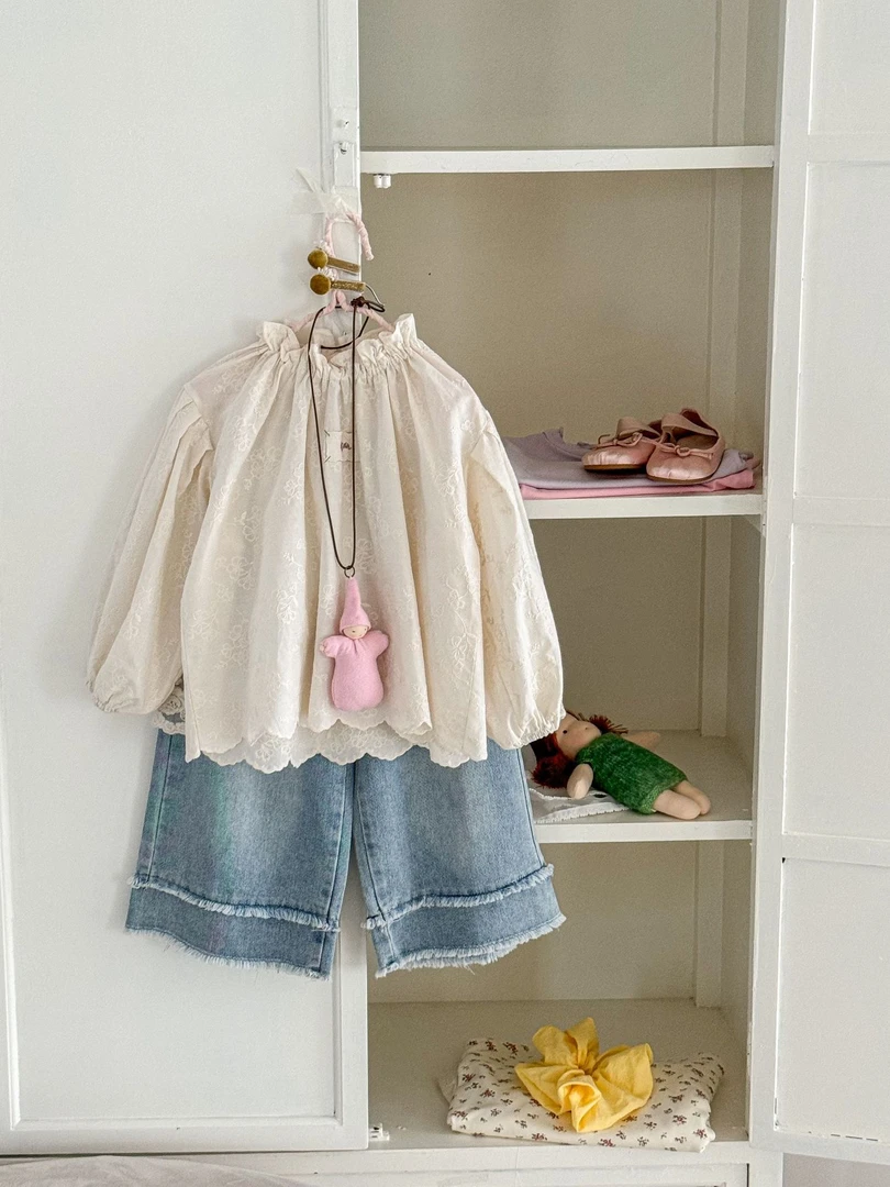 儿童娃娃衫2025春季新品童装女童韩版蕾丝高级感绣花纯色套头上衣