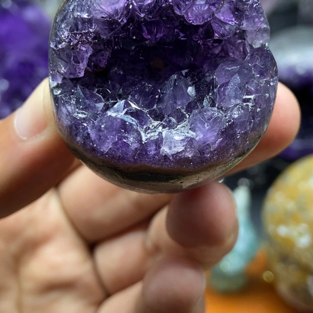 未镶嵌水晶大型摆件（非配饰）