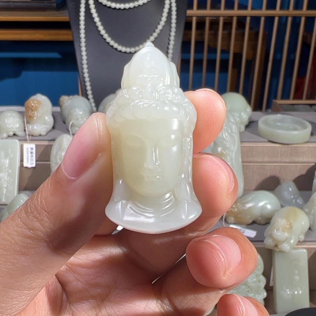 和田玉（糖玉）未镶嵌颈饰