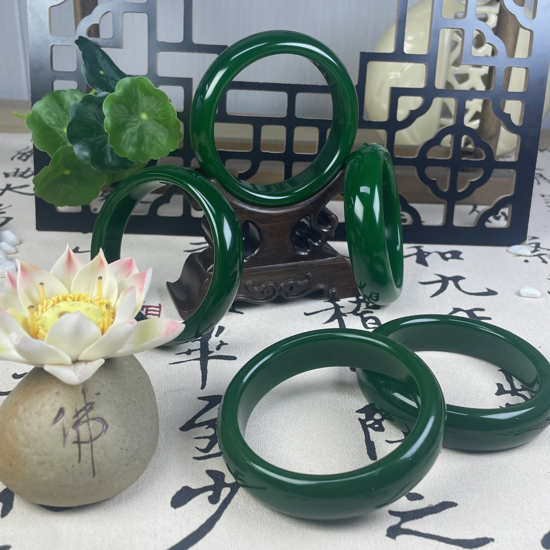 【门店爆款】俄罗斯和田玉碧玉手镯 菠菜绿手镯