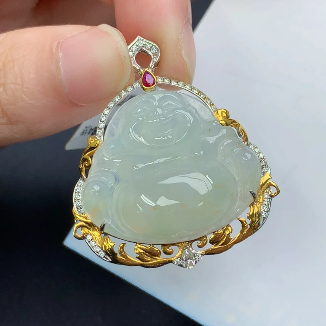 颈饰18K金镶嵌翡翠