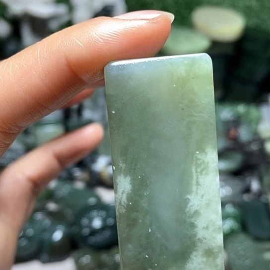 未镶嵌和田玉（糖玉）珠宝半成品