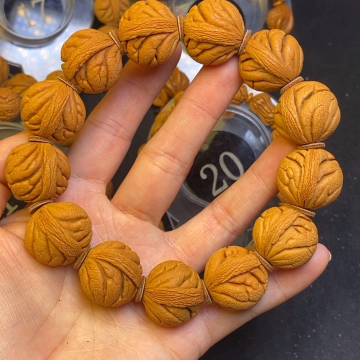 桃核吊坠秦岭龙纹桃核21尺寸