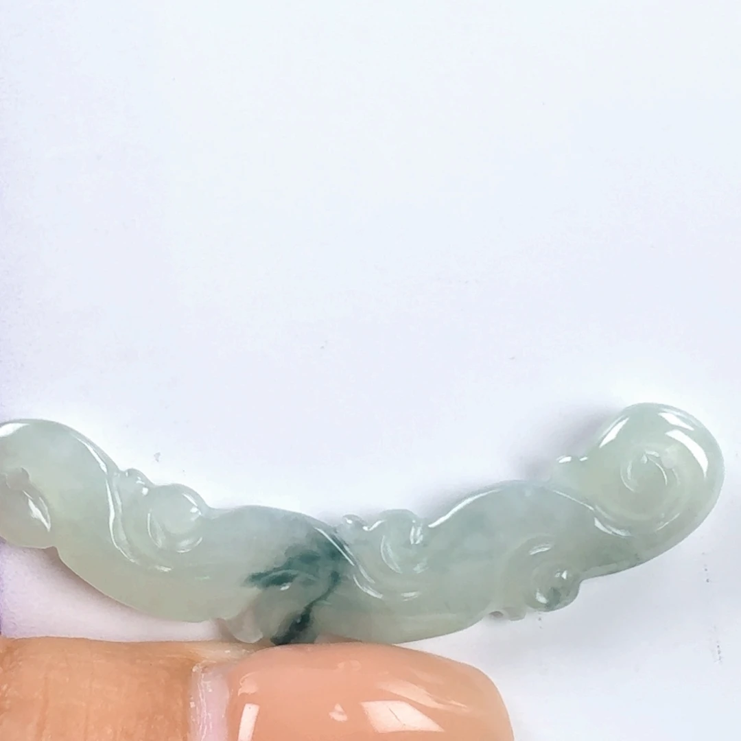 翡翠未镶嵌颈饰11