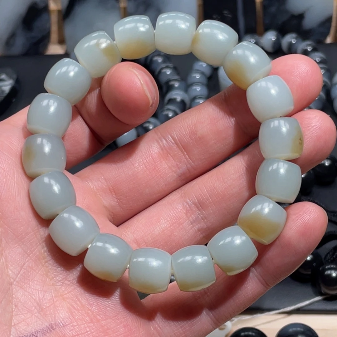 楚***航和田玉（糖玉）未镶嵌手串