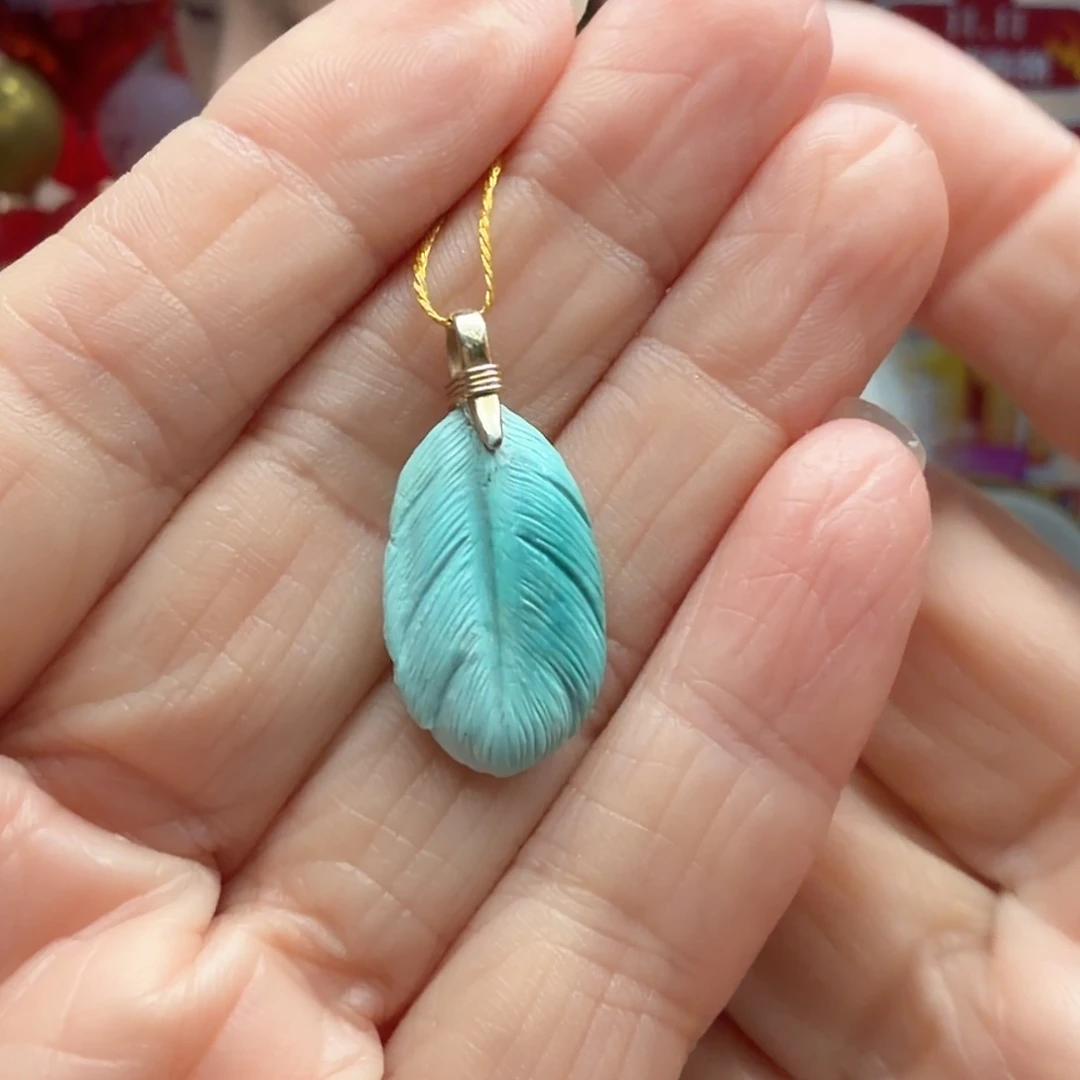 绿松石未镶嵌颈饰