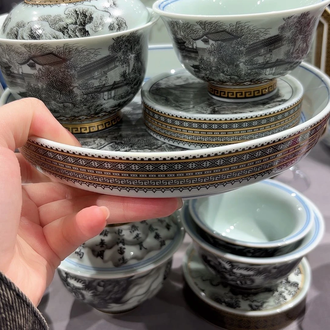 瓷片景德镇瓷器精品陈列