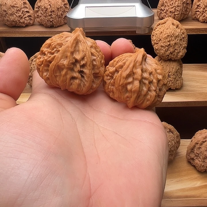 吊坠文玩核桃虎头异形