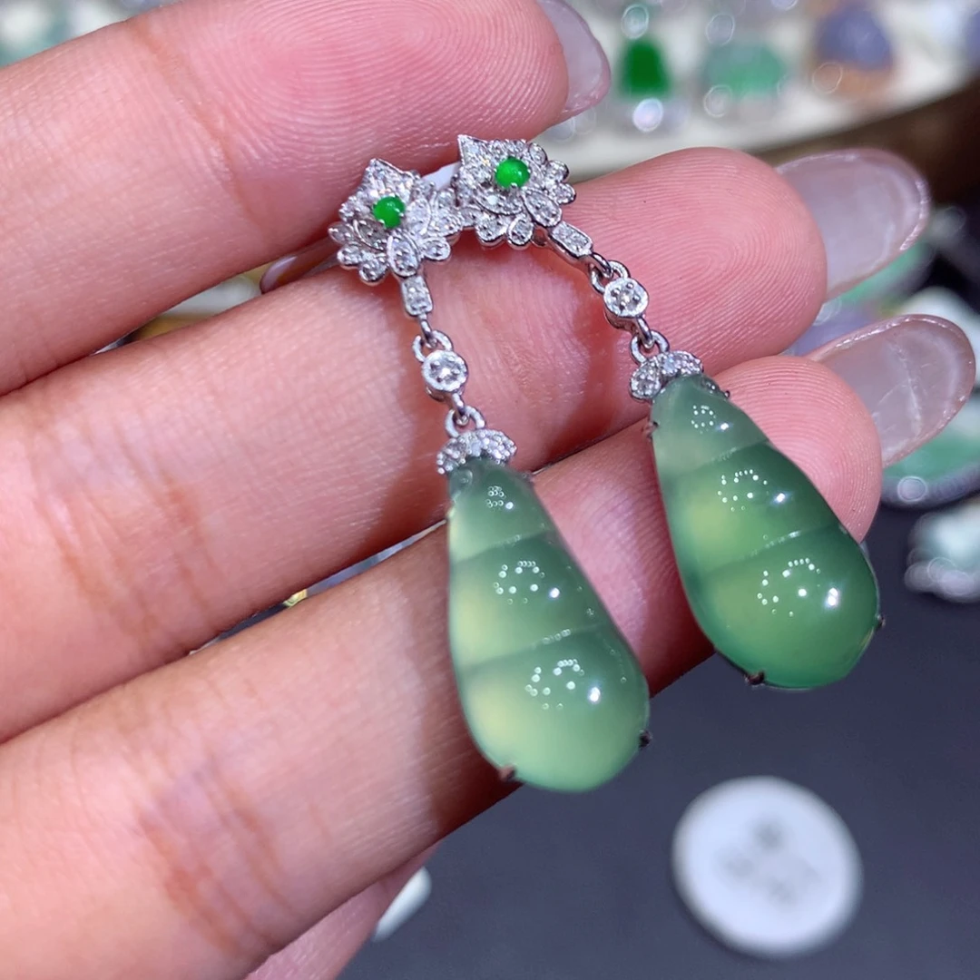 翡翠耳饰18K金镶嵌翡翠