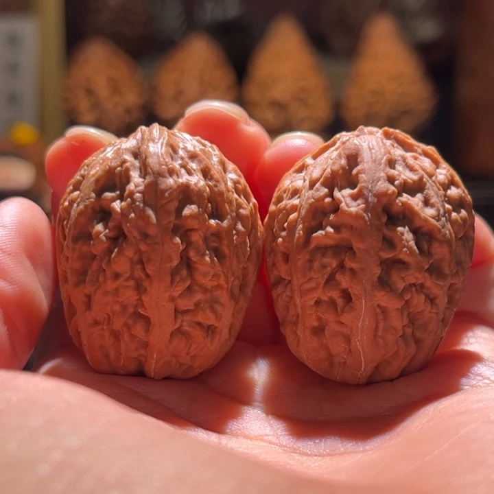 文玩核桃吊坠鸽子蛋36