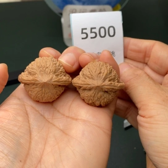 把件文玩核桃35泥鳅背5500