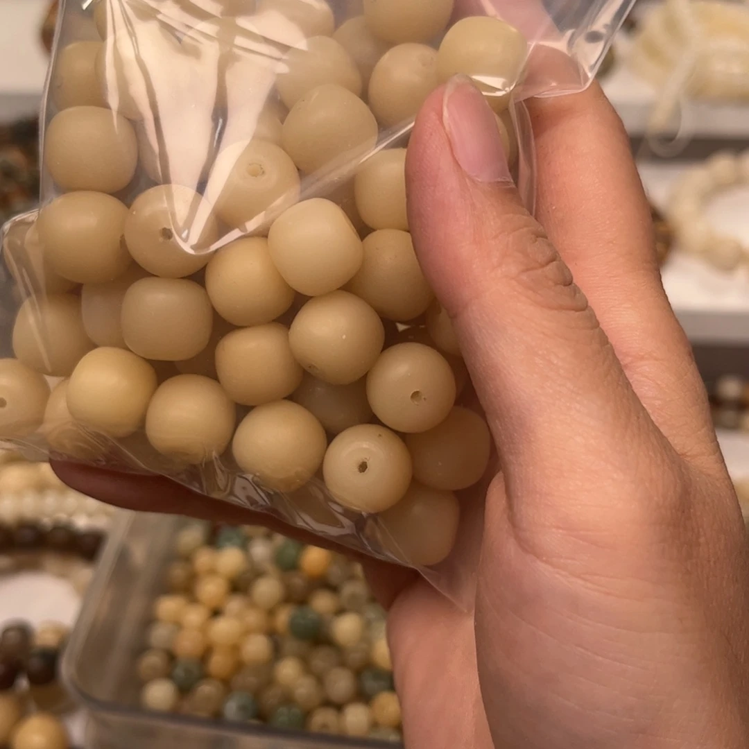 胖***倩吊坠白玉菩提风化桶珠70颗
