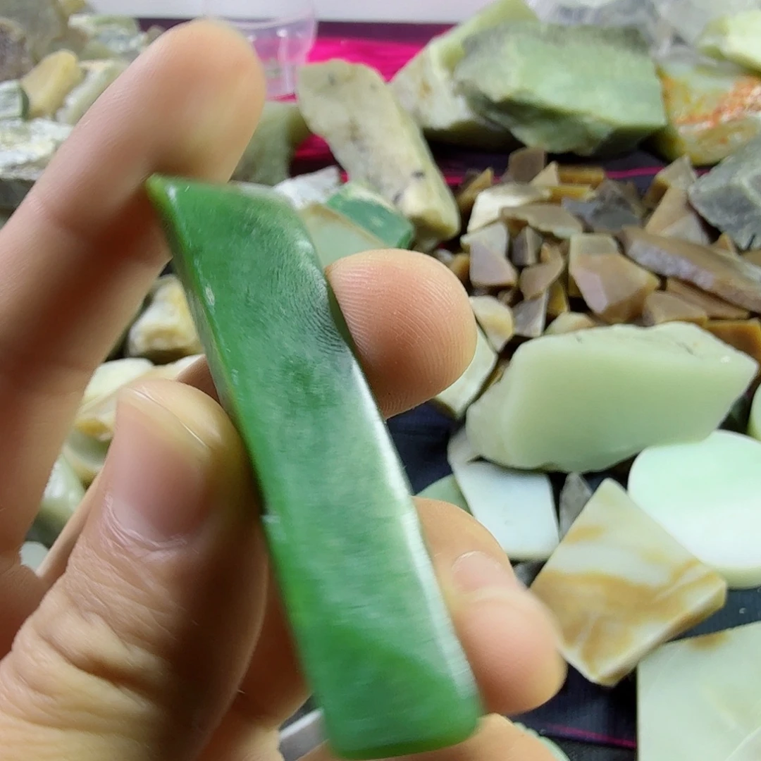 和田玉（糖玉）未镶嵌挂件