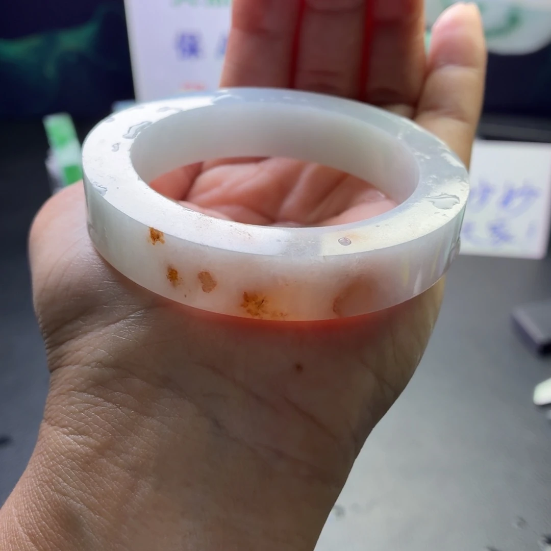 定制翡翠未镶嵌相豆红豆