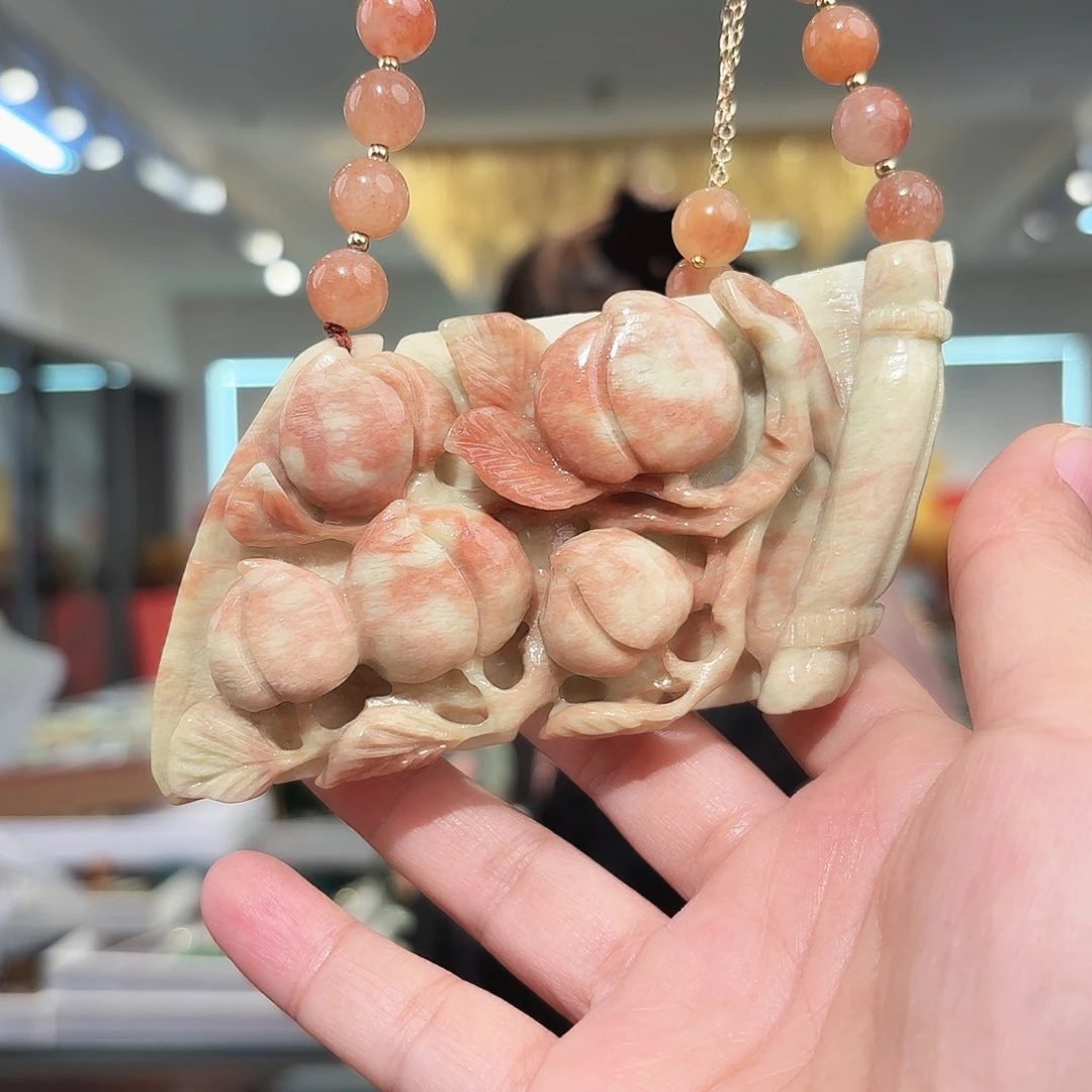 岫玉未镶嵌颈饰吊坠