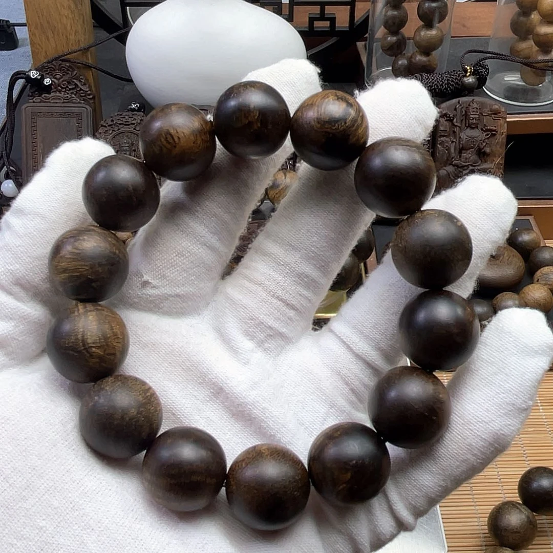 沉香手串周*达拉干沉香