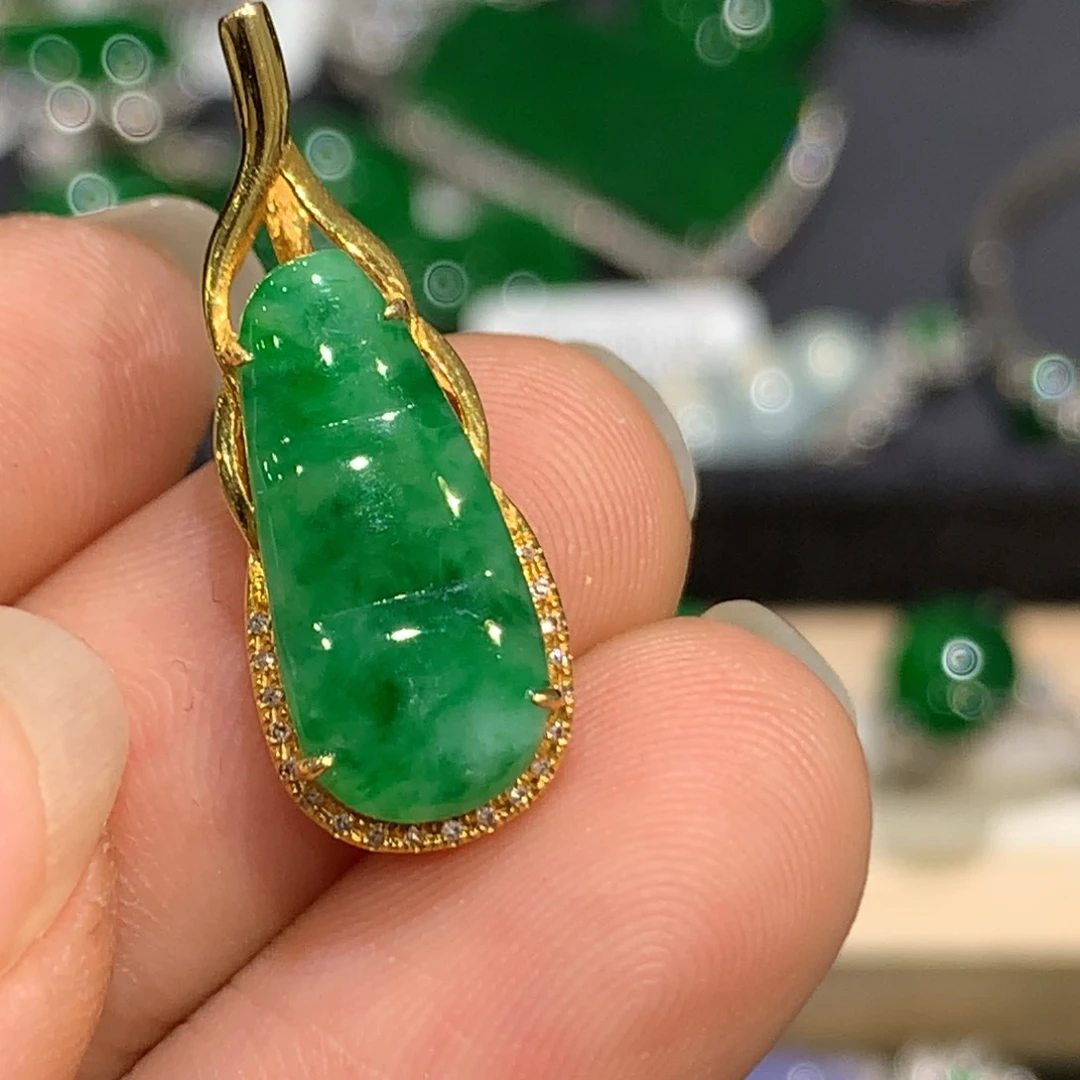 翡翠颈饰18K金镶嵌9、