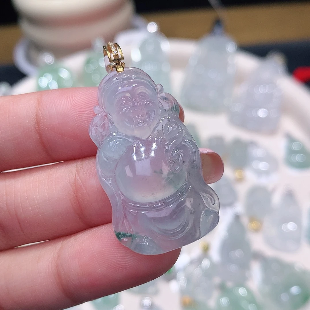 颈饰18K金镶嵌翡翠财神