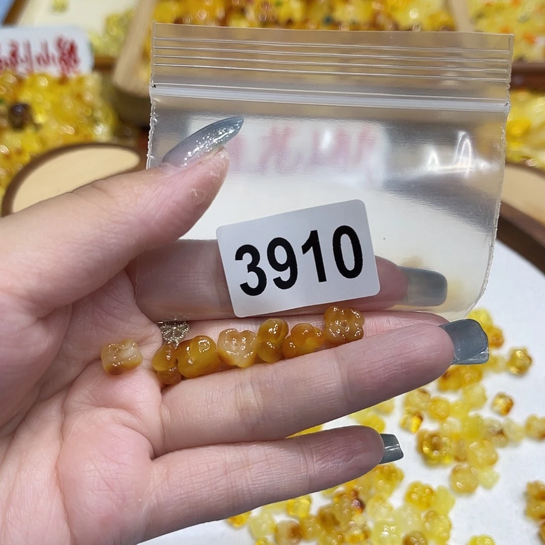 琥珀未镶嵌裸石蜜蜡