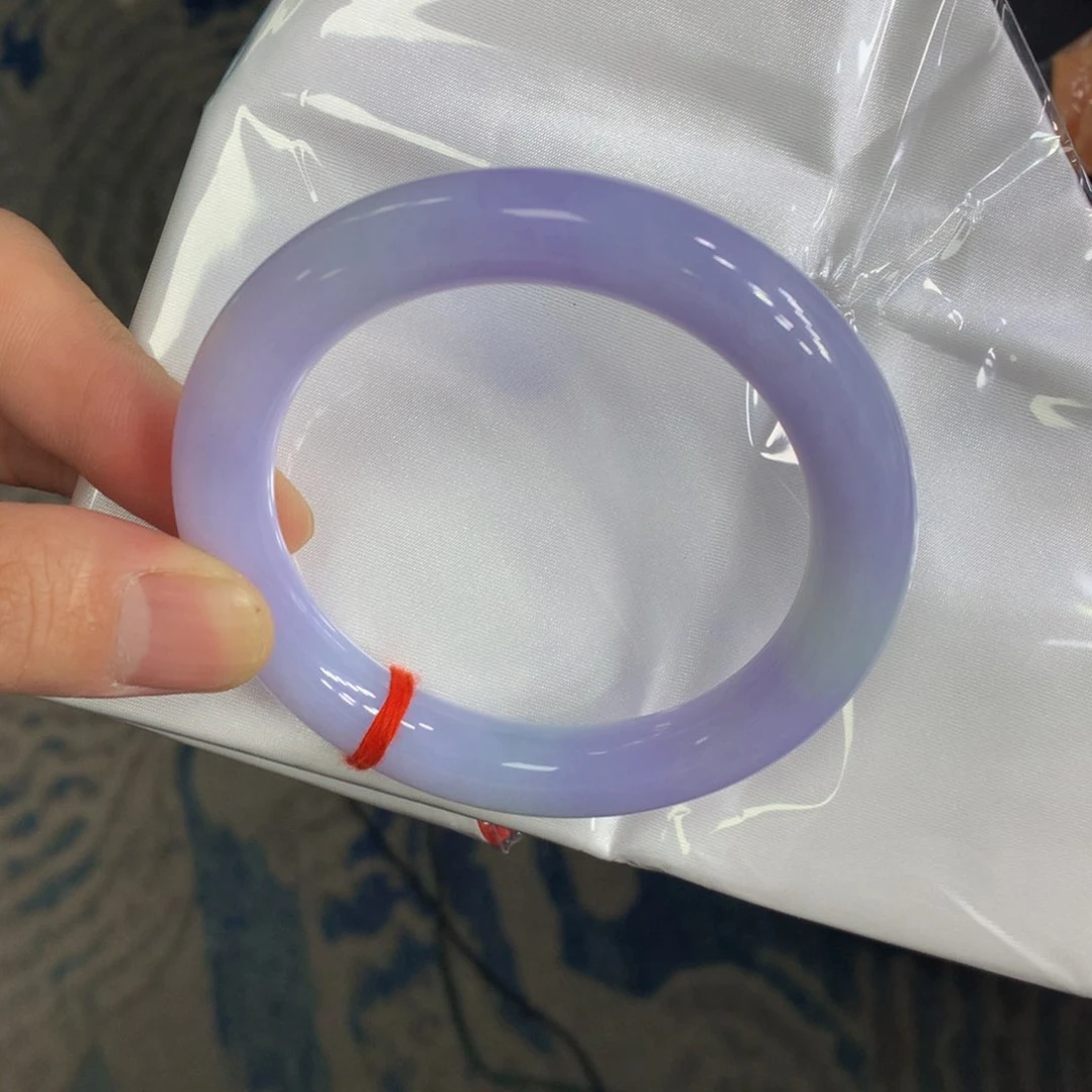 翡翠手镯（圆镯）未镶嵌翡翠