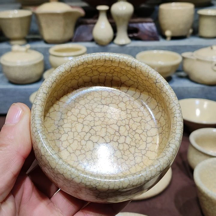 龚东华老师梅花墨纹作品