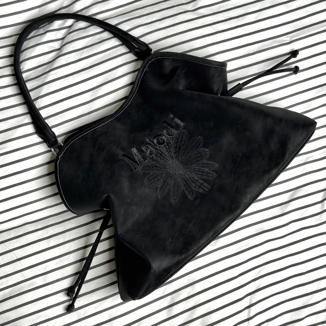 一张同学【长约41宽14高30单位厘米】时尚手提单肩包C8486黑色