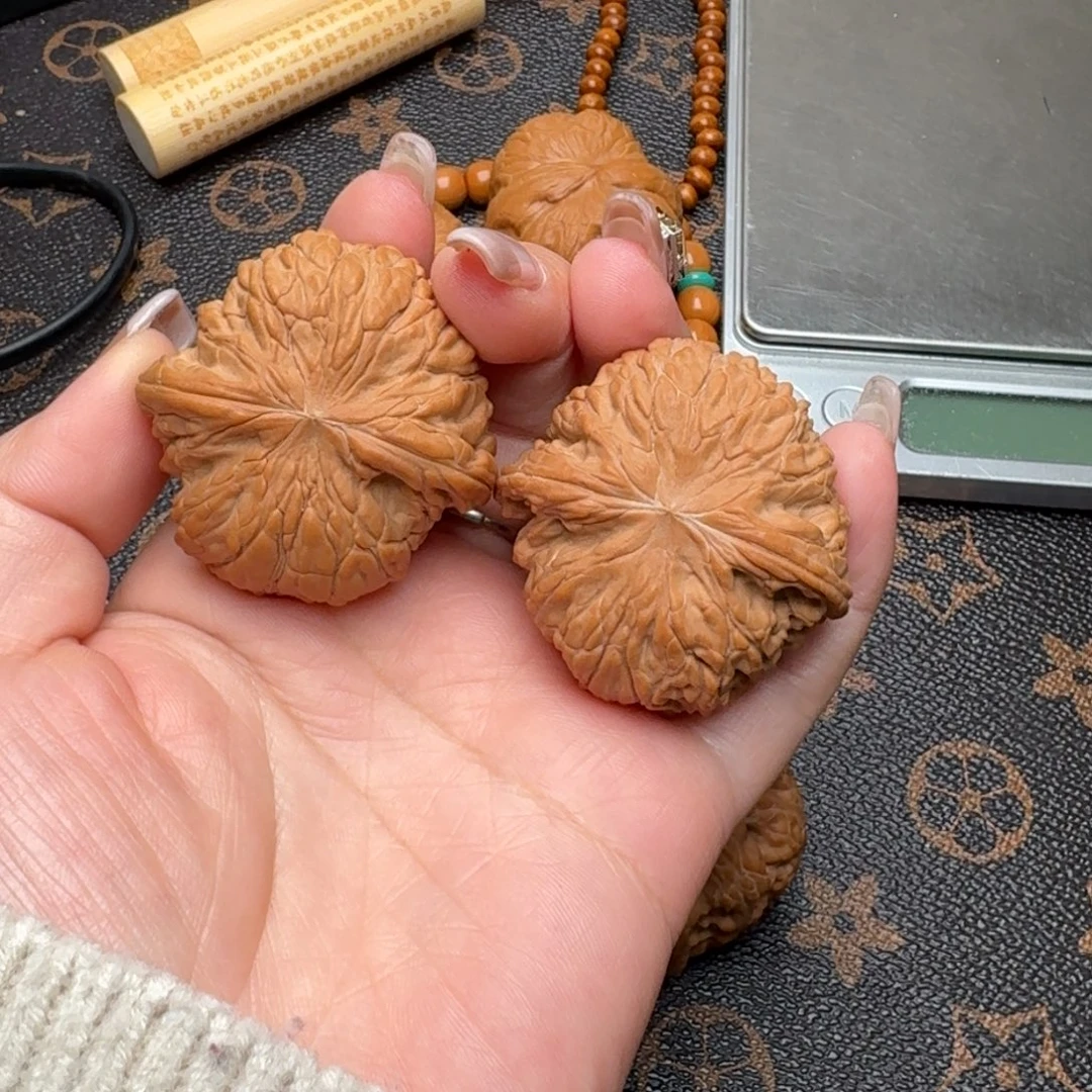 别***憾文玩核桃把件42磨盘G077