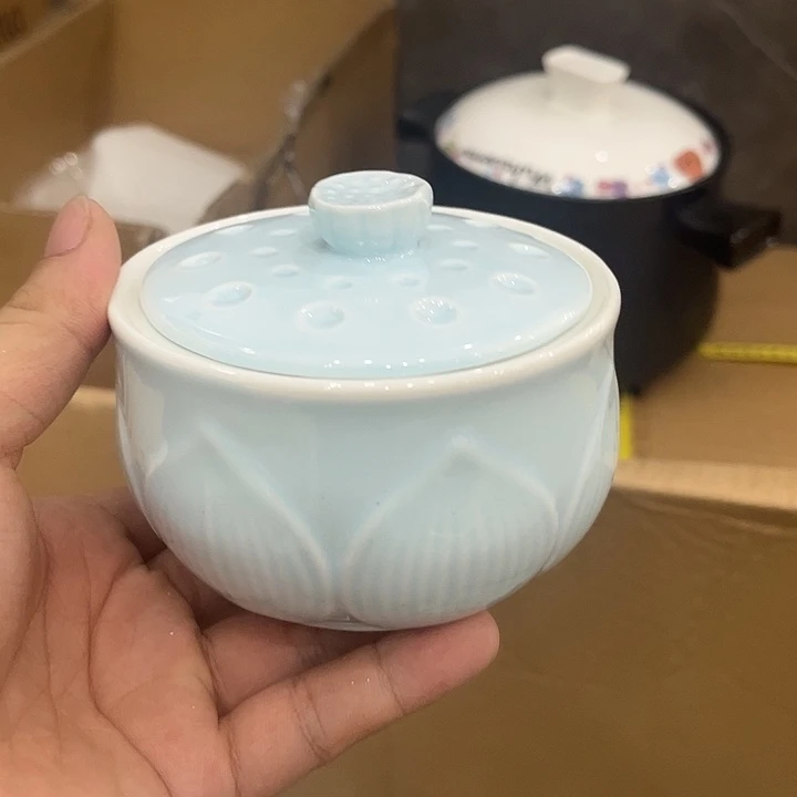 莲花炖盅陶瓷的陶瓷