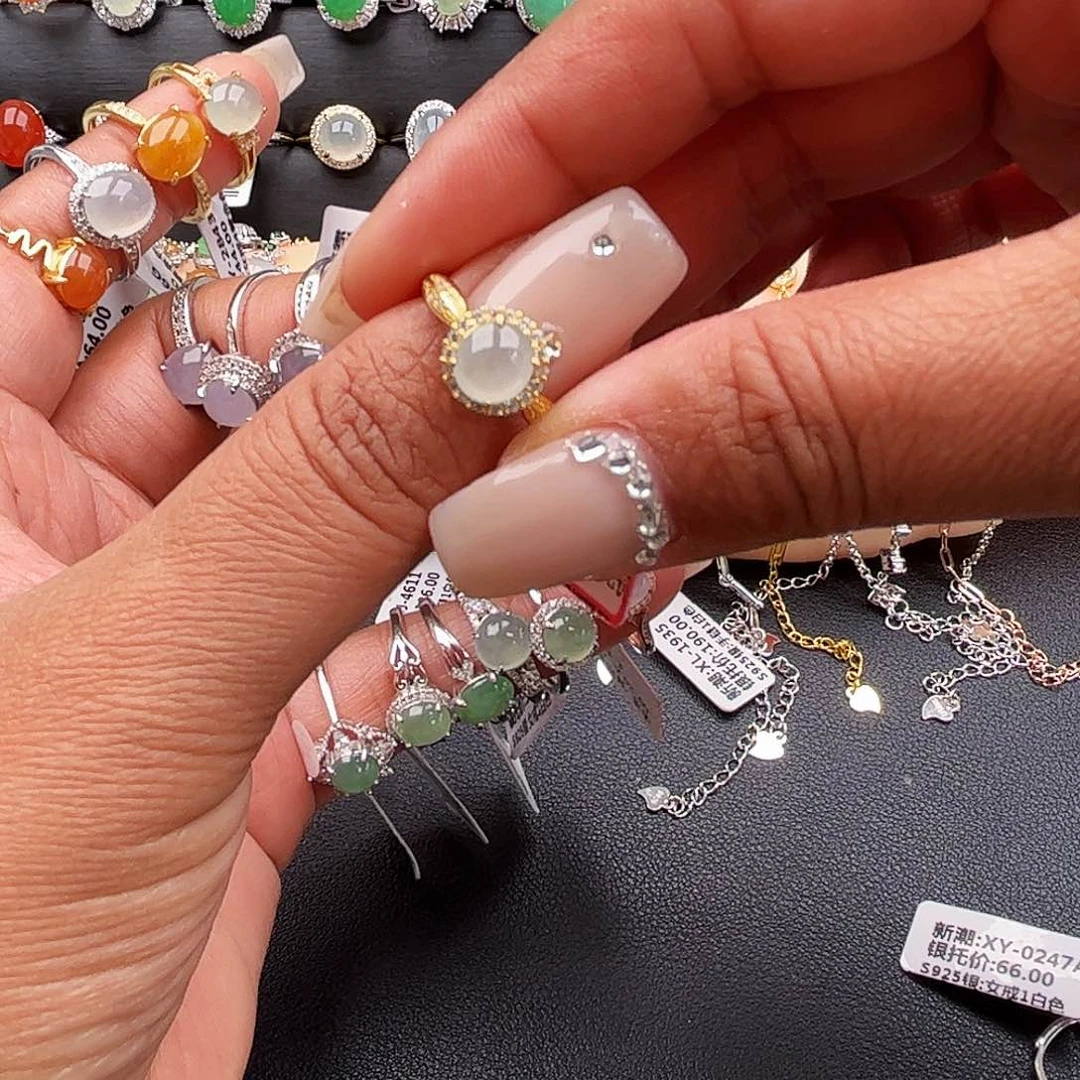 翡翠戒指银S925镶嵌缅甸天然A货翡翠戒指