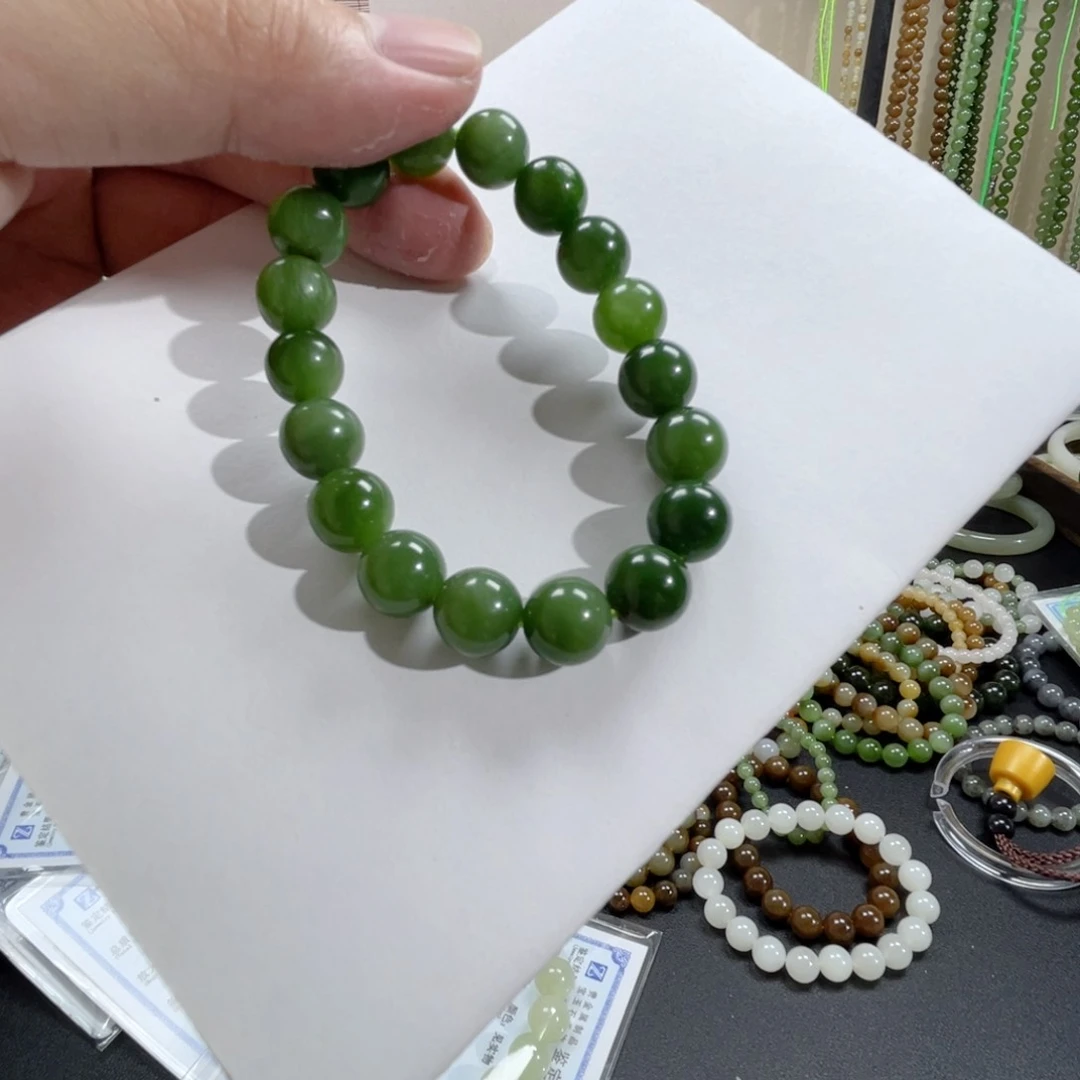 和田玉手串未镶嵌面****?