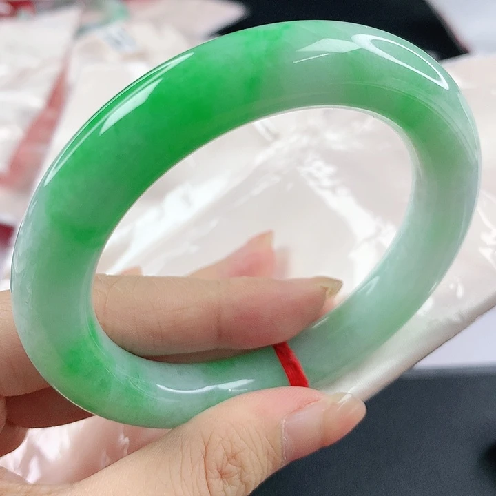 未镶嵌手镯翡翠，609