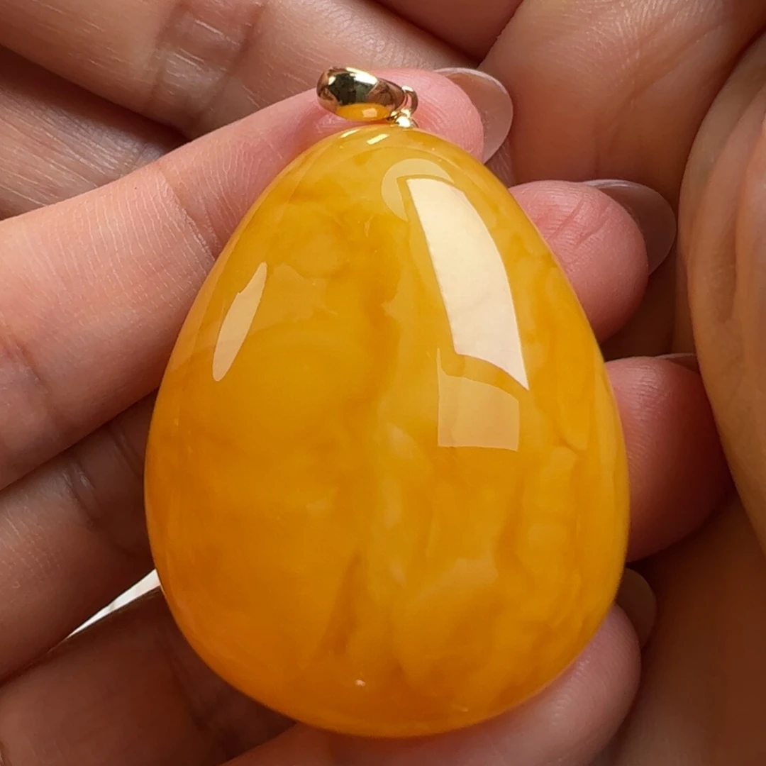 蜜蜡吊坠(不含链)18K金镶嵌无烤色无优化无补胶无煮蜜无辐照