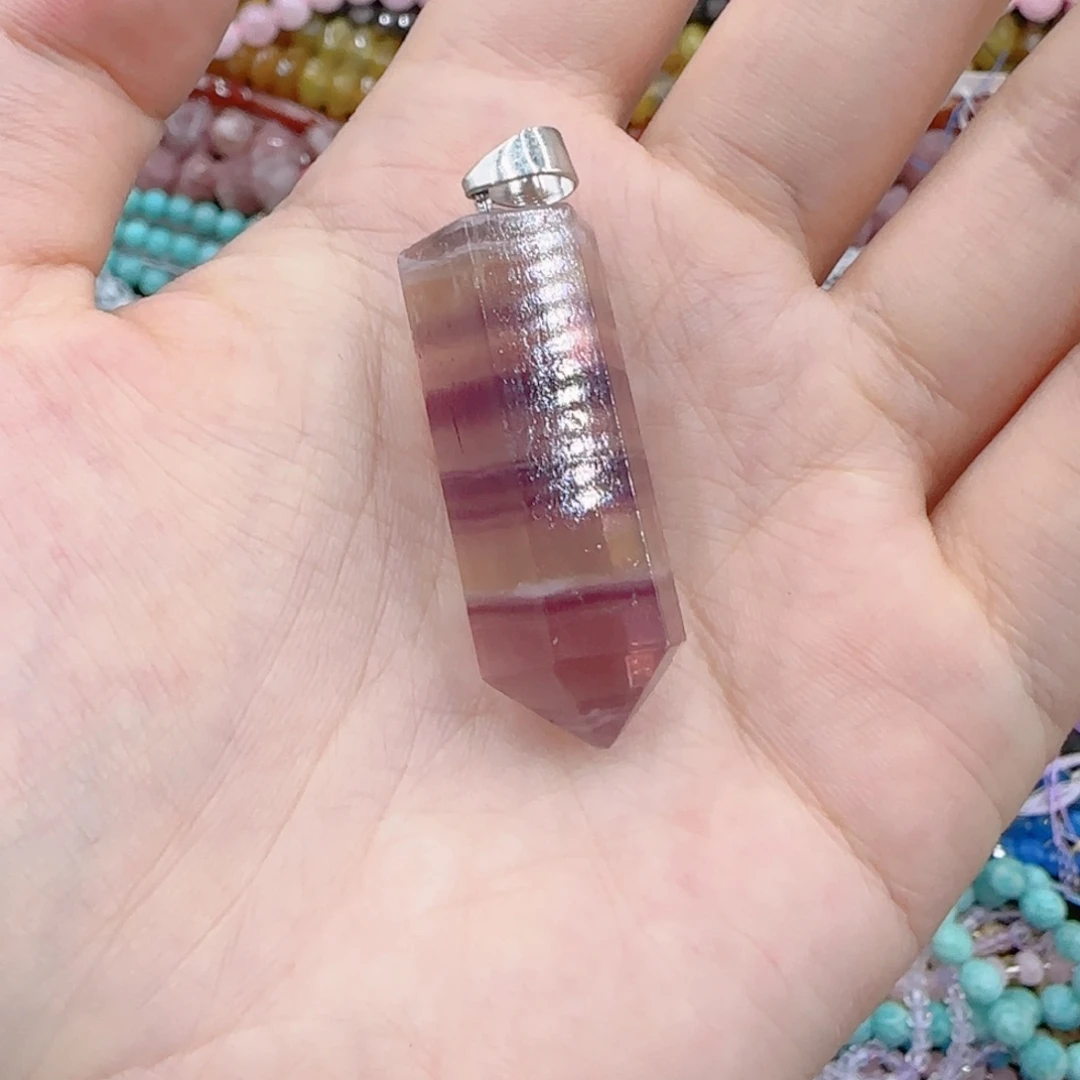 未镶嵌玛瑙/玉髓珠宝半成品萤石吊坠一个