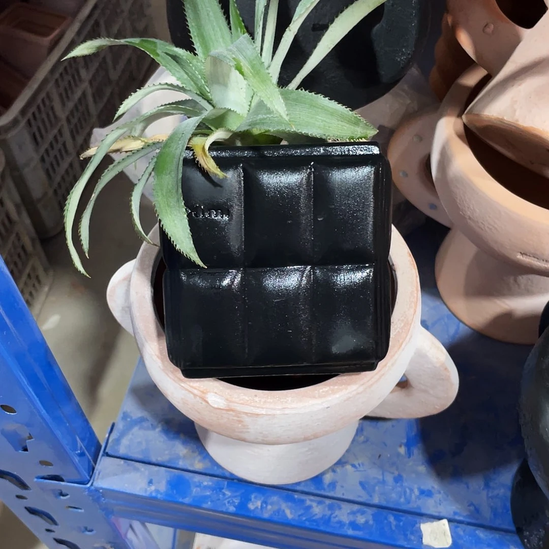 内口8×8       发1小号黑色