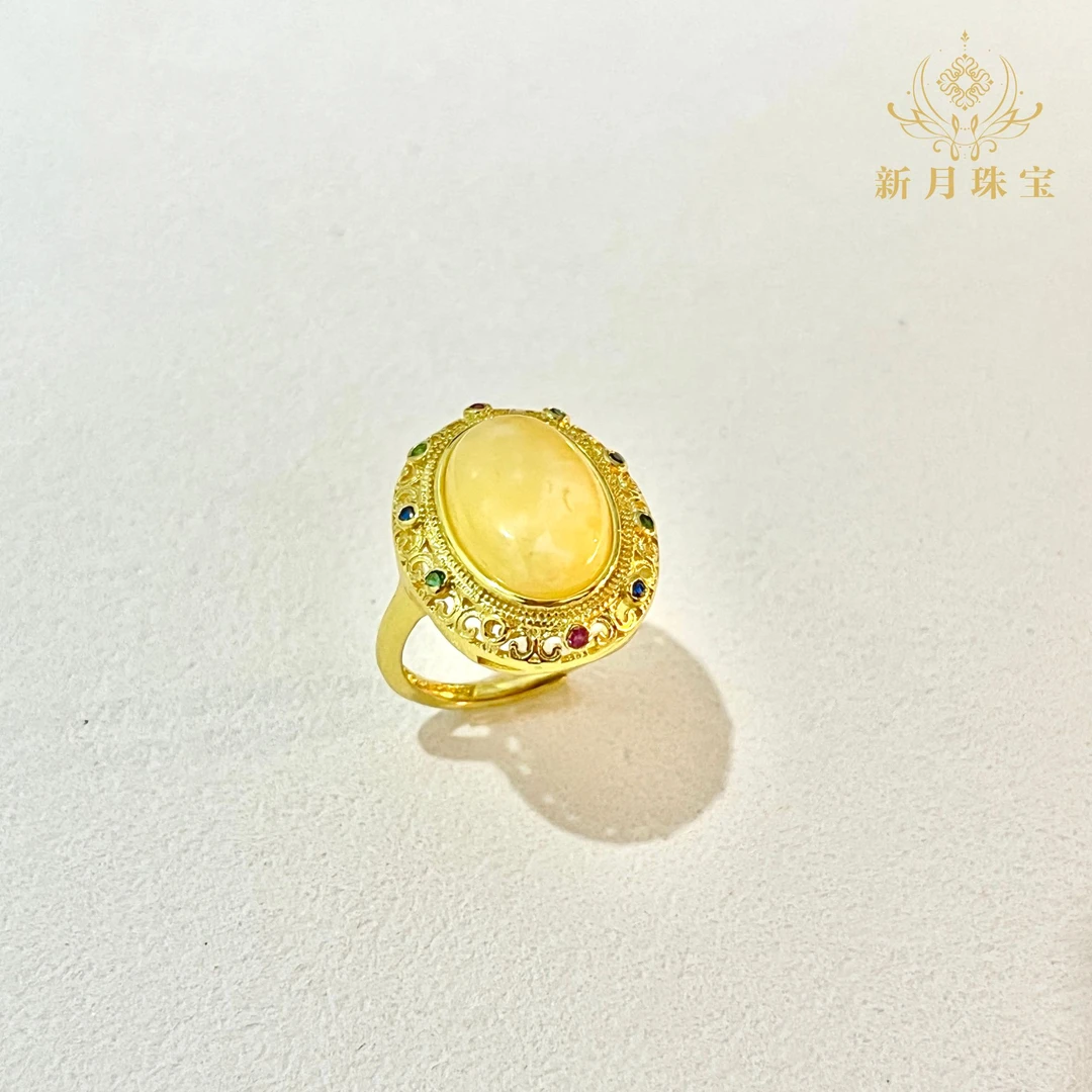蜜蜡琥珀俄料白花蜡镶嵌款蛋面戒指-多样性发一