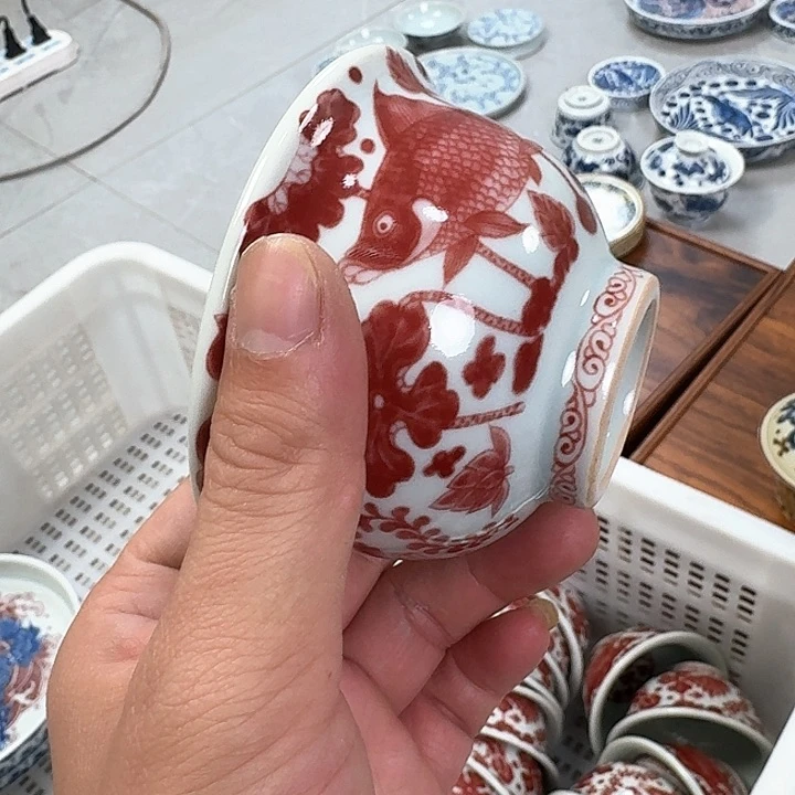 瓷片釉里红鱼藻大压手杯