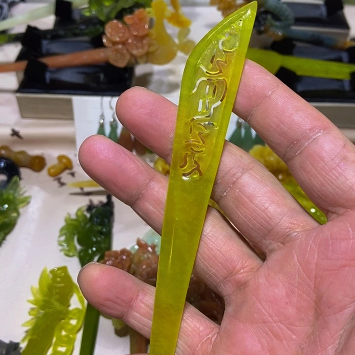 蛇纹石玉发簪未镶嵌