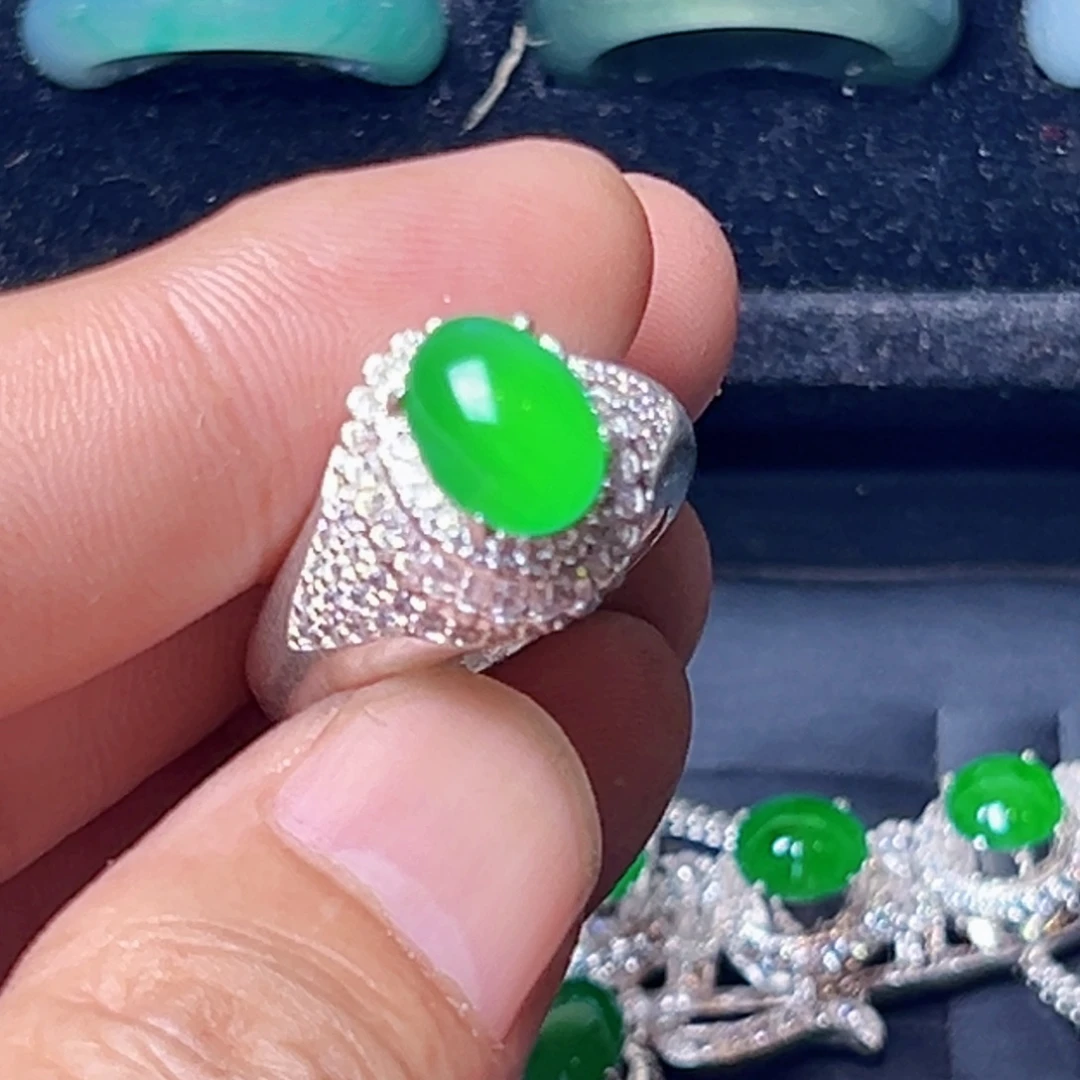 定制翡翠未镶嵌蛋面