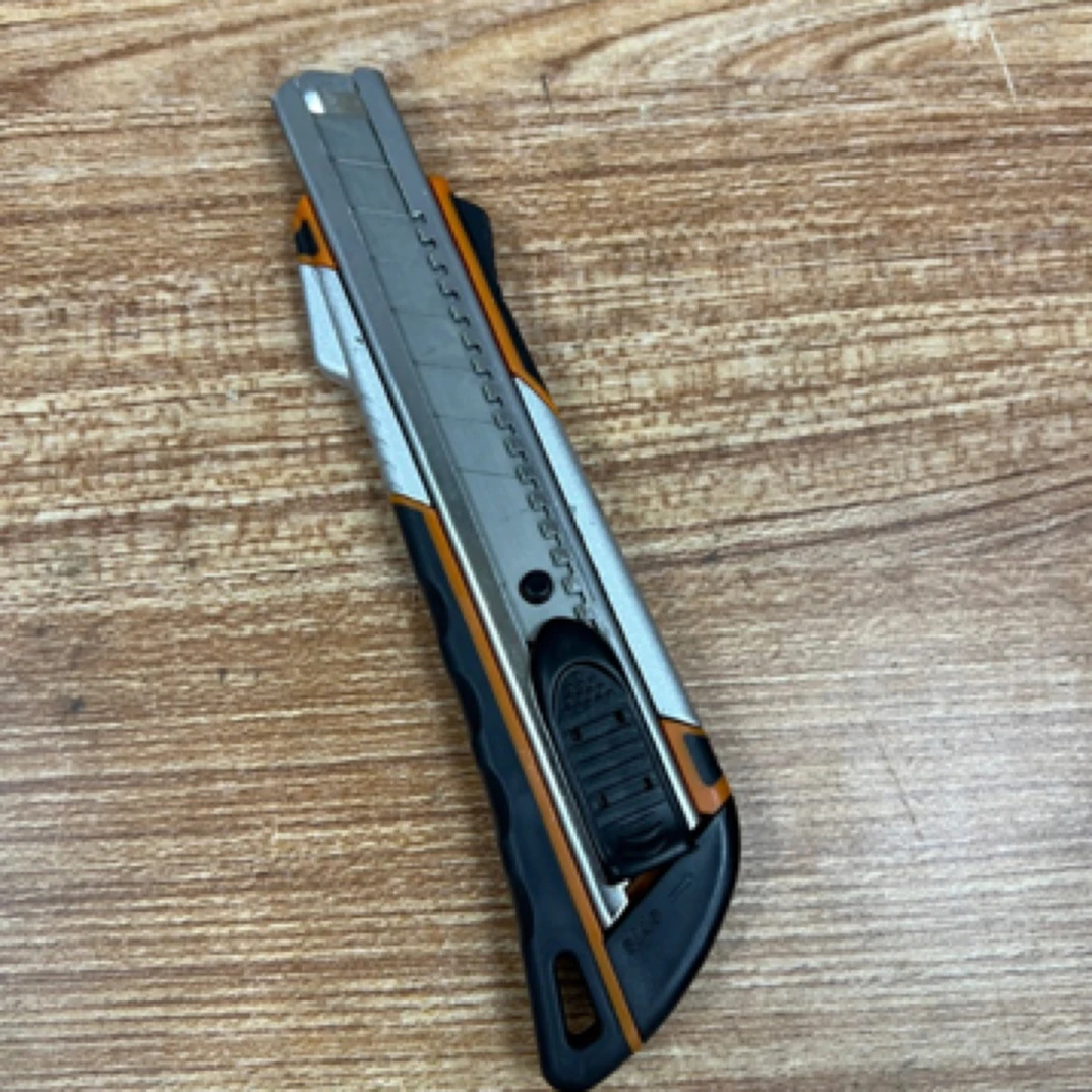 清仓锌合金美工刀