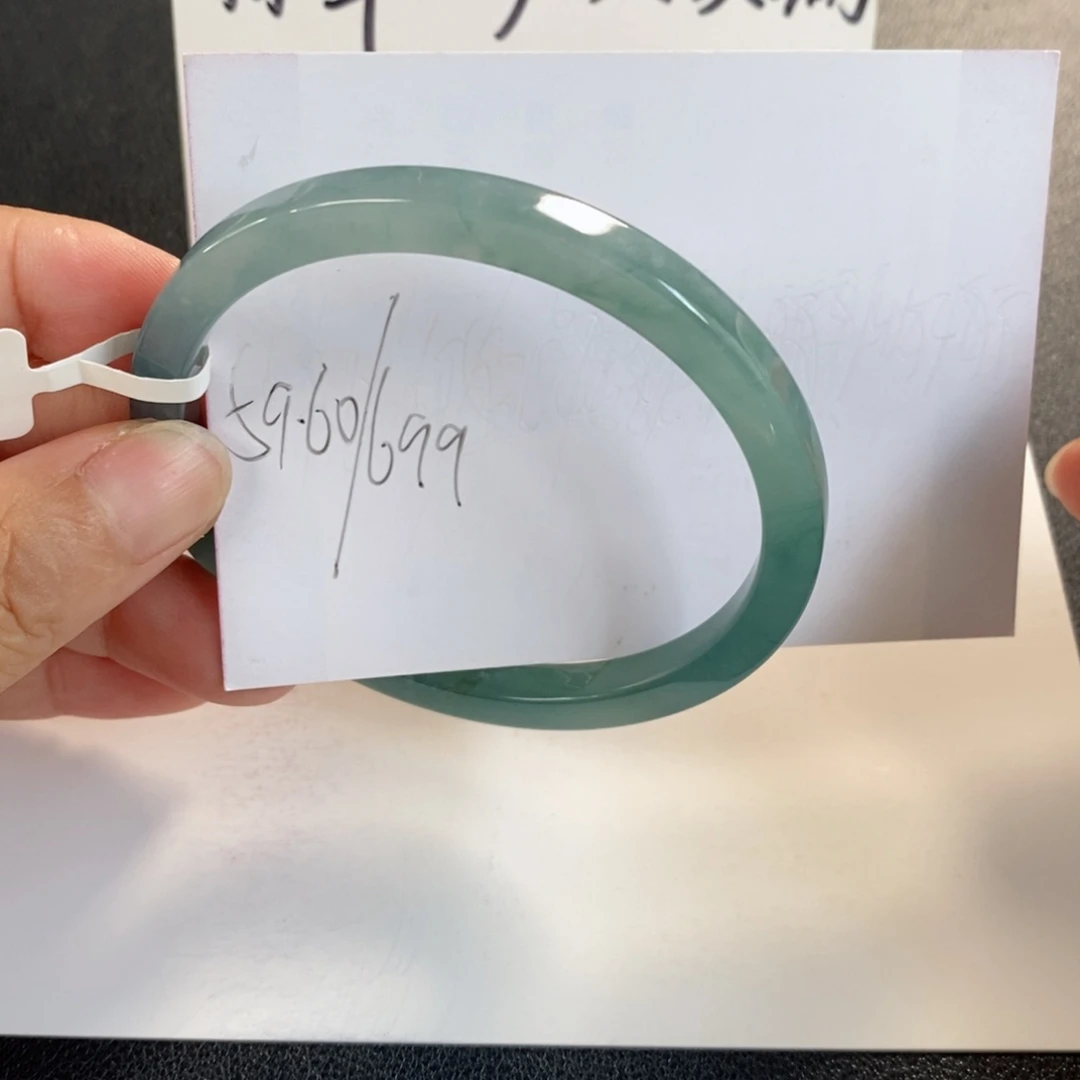 未镶嵌手镯翡翠天然翡翠