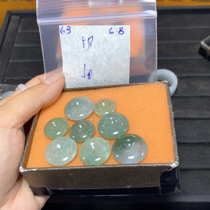 定制翡翠未镶嵌5*不退