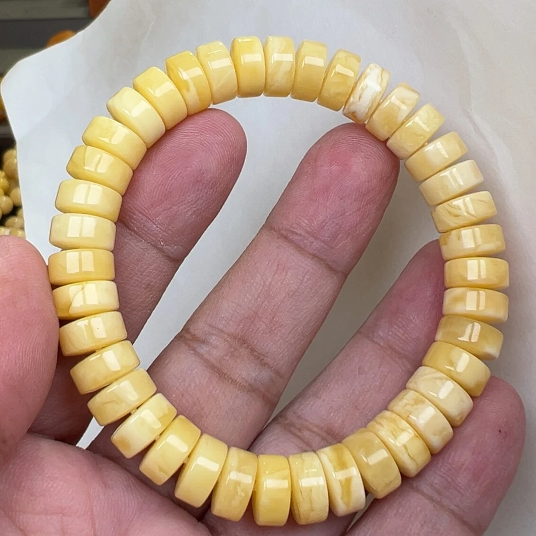 蜜蜡未镶嵌裸石10加15克